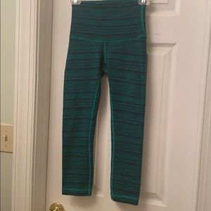 Lululemon Wunder under crops green space dye 2